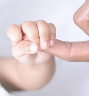 Night nurse: Tryghed og omsorg i nattens stille timer